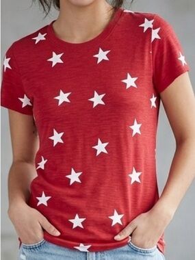 Red Star Print Short Sleeve Women's Tee